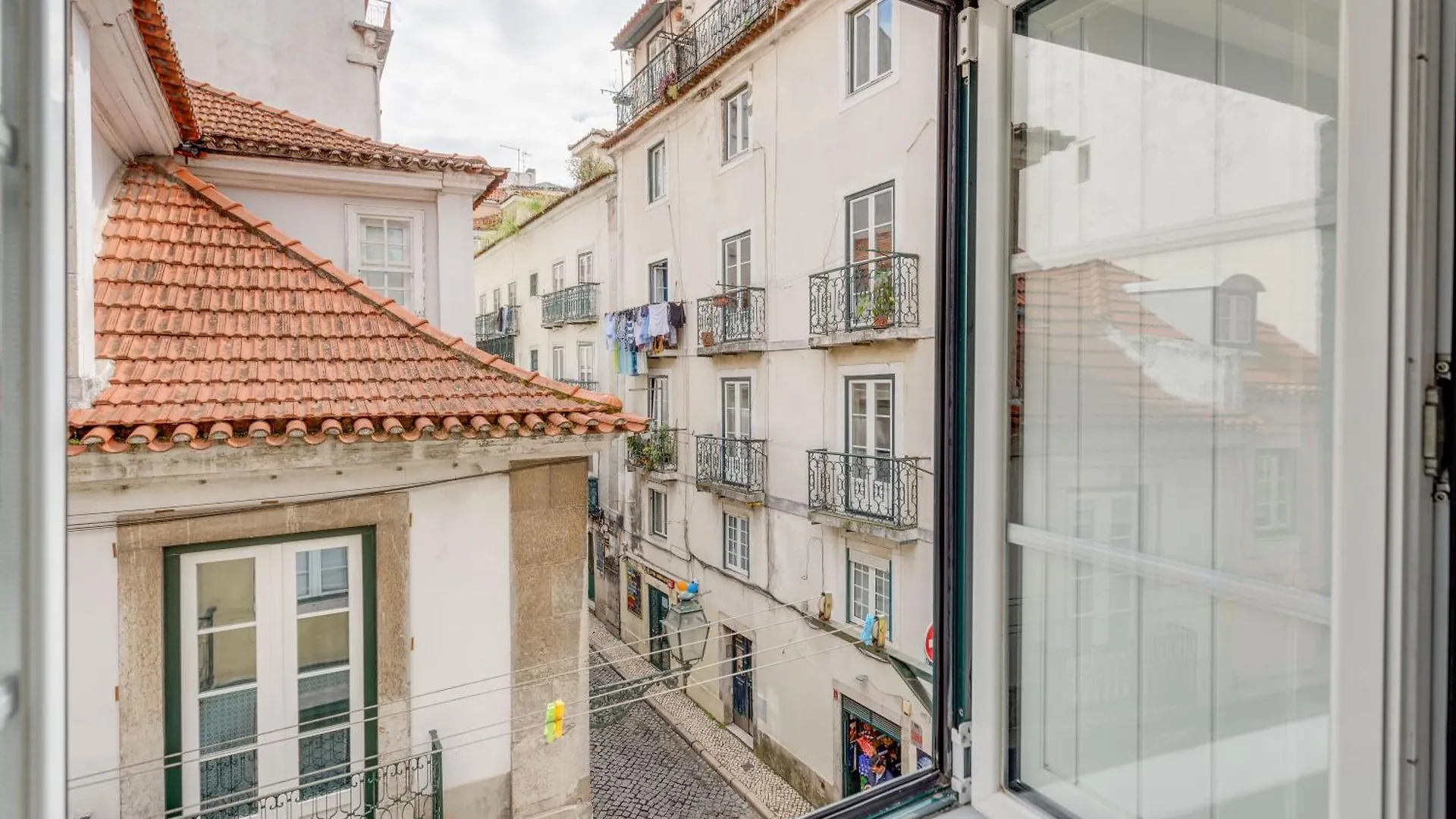 Bairro Alto Window - Cozy Spot In A Buzzing Locale Appartement Lissabon
